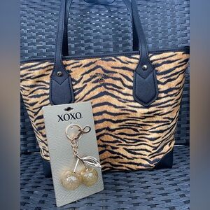 NEW Michael Kors Bag,Michael Kors Tiger Print Shoulder Bag.Michael Kors Tote.